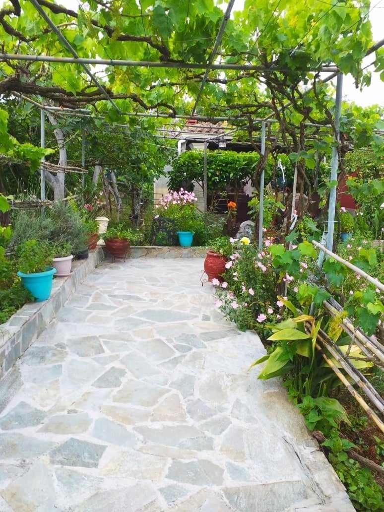 Malotu Resort Sinarades Bagian luar foto